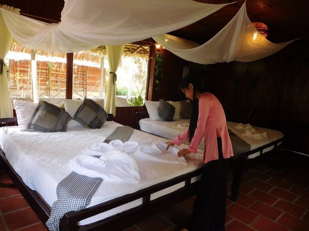 Mekong Ecolodge Cai Lay Exterior photo