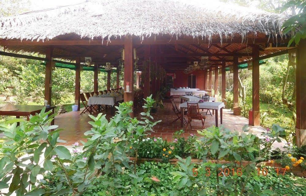 Mekong Ecolodge Cai Lay Exterior photo